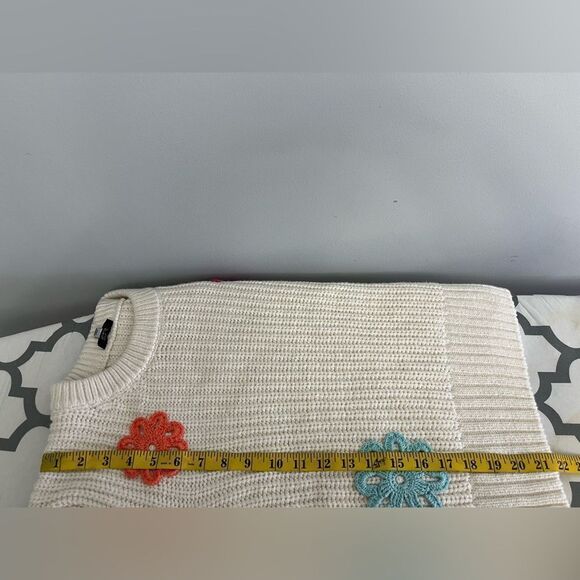 Rails Romy Sweater
Ivory Multi Daisies NWT Size XL - Picture 10 of 10